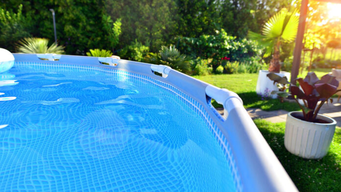 Filet de sécurité pour piscine : quelle est la réglementation en France ?